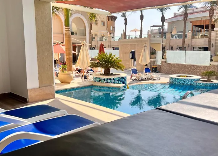 Pool Side King Suite