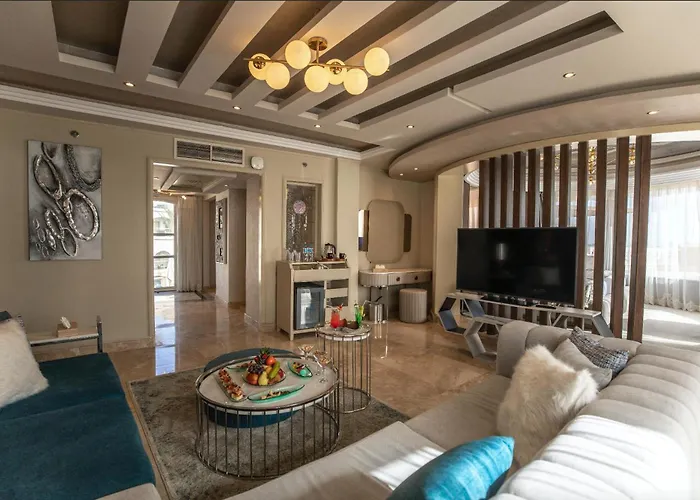 Royal King Suite