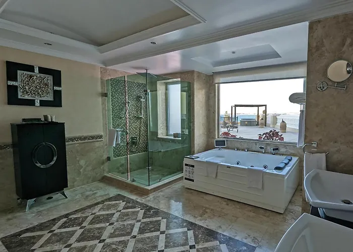 Royal King Suite