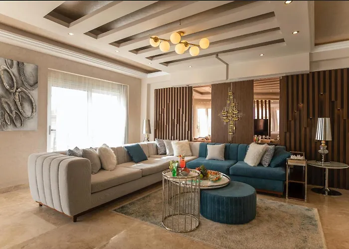 Royal King Suite